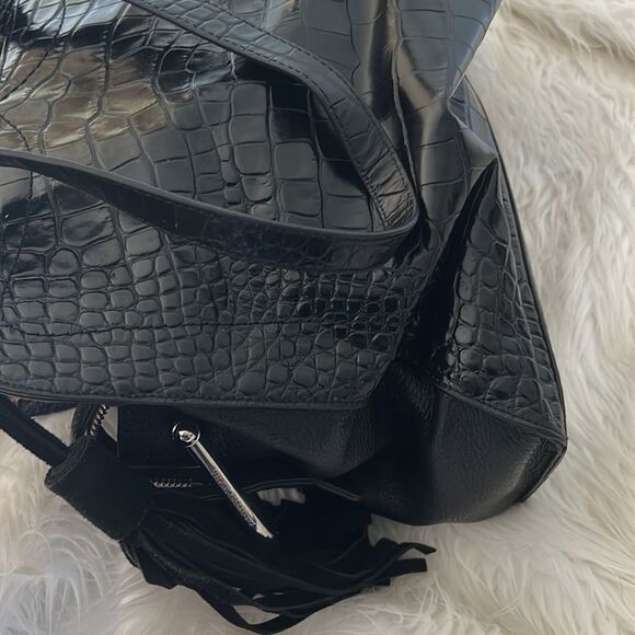 Vince Camuto black  Croc Embossed Leather handbag - Picture 4 of 9